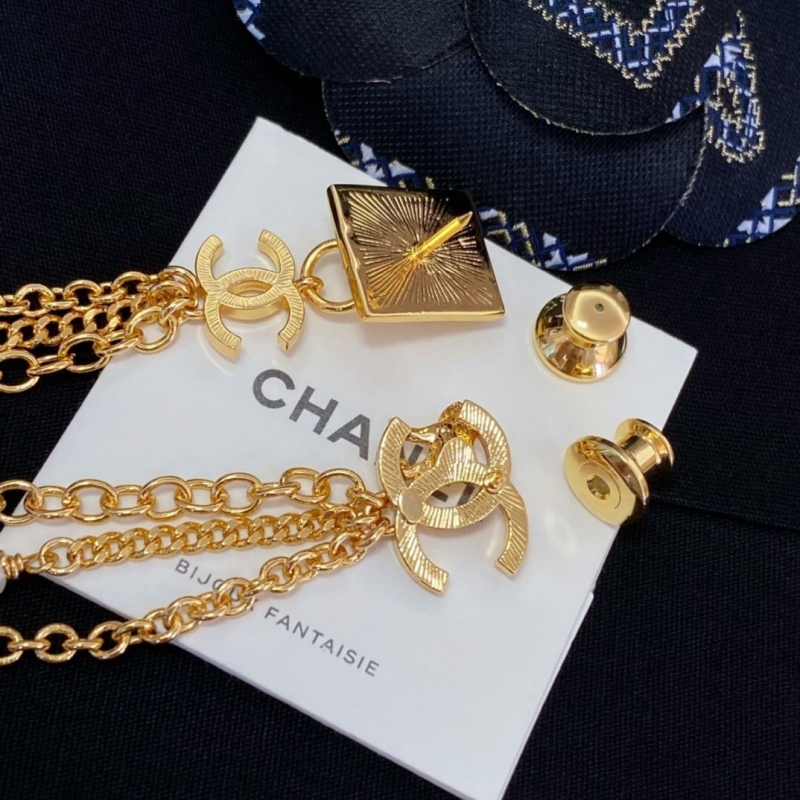 Ch**el necklaces